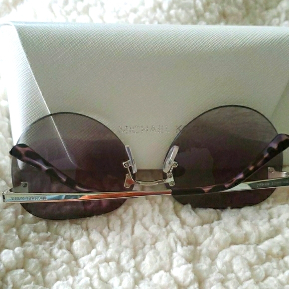 NWT Michael Kors Sydney Aviator Sunglasses - Picture 4 of 13